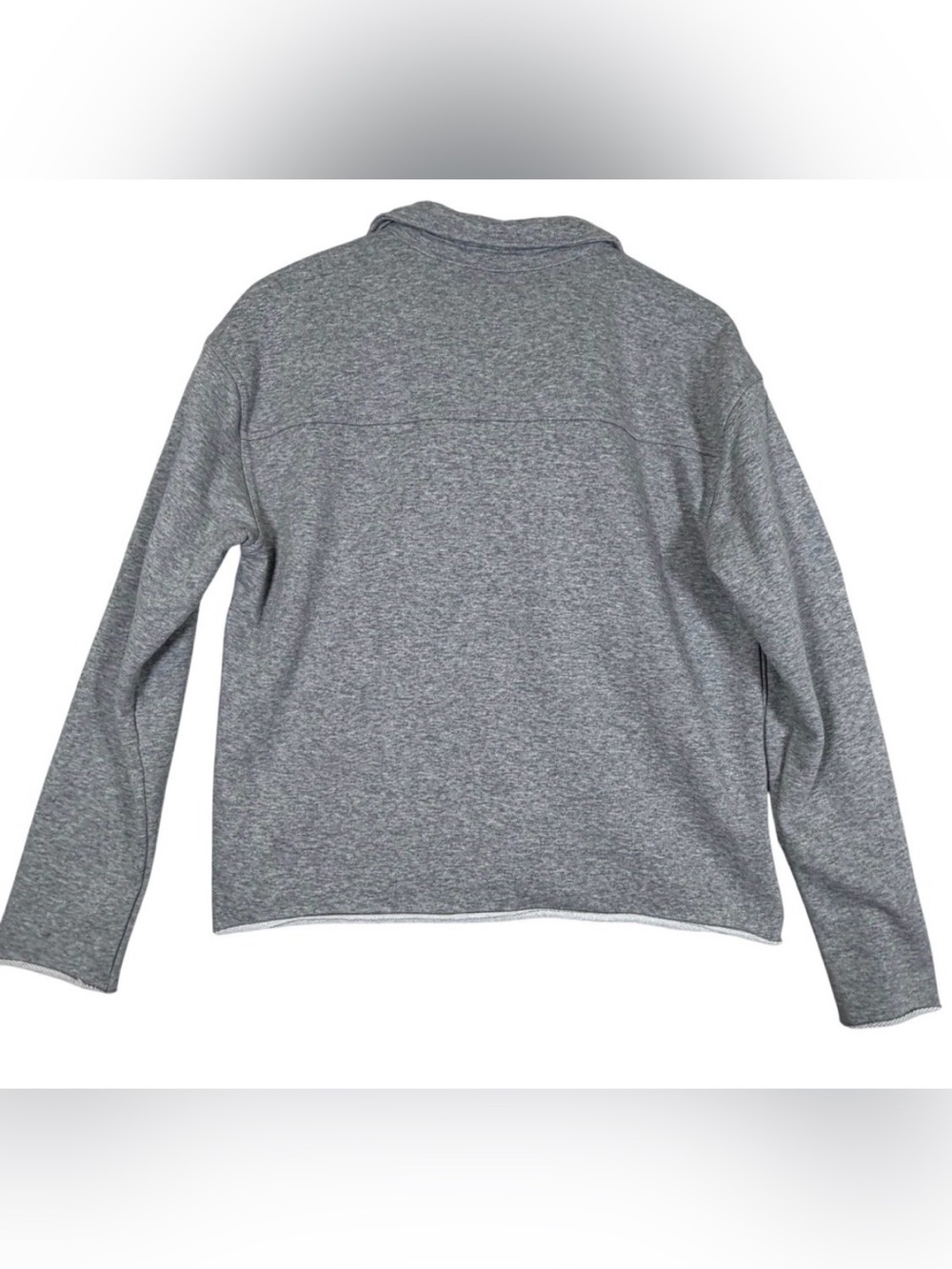 EVEREVE
M
Gray Raw Hem Polo Collar Long Sleeve
sweatshirt
EUC - Picture 3 of 7